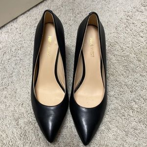Nine West Black Leather Pumps